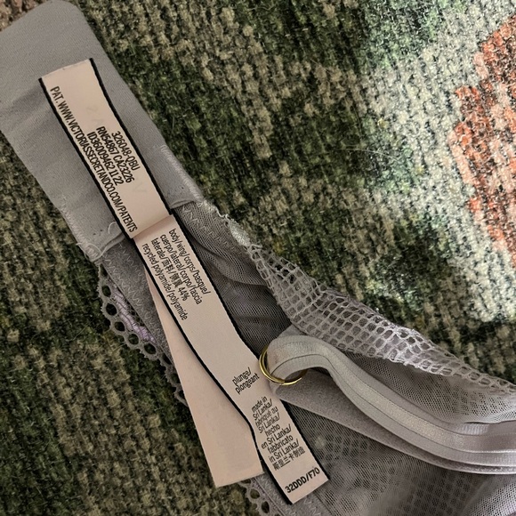 SOLD 🤍 - Picture 3 of 3